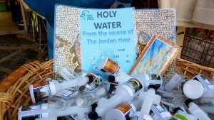 Flasche mit Jordanwasser