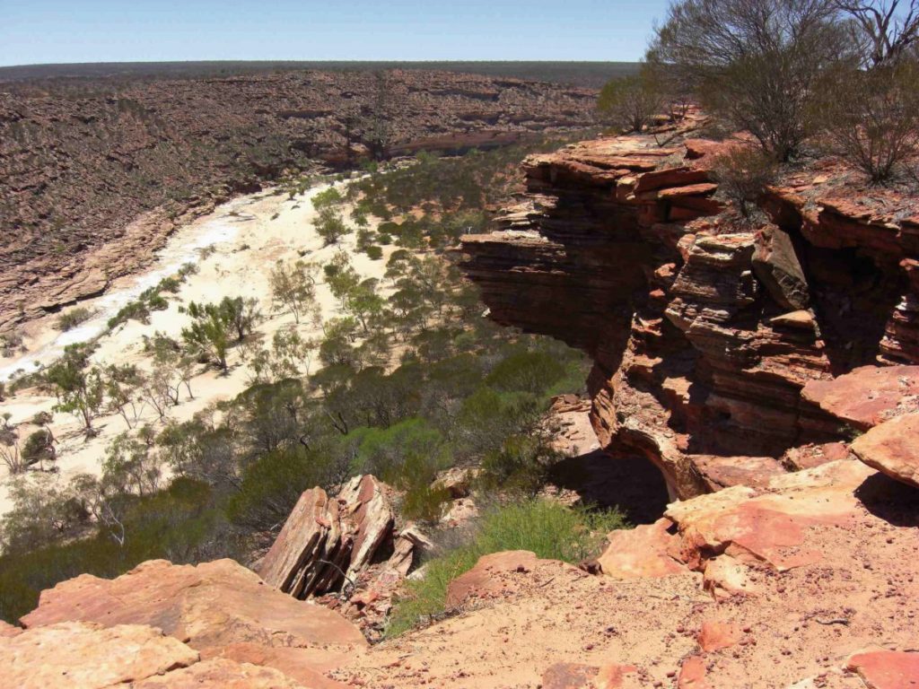 Gesteinsformationen im Outback von Australien.