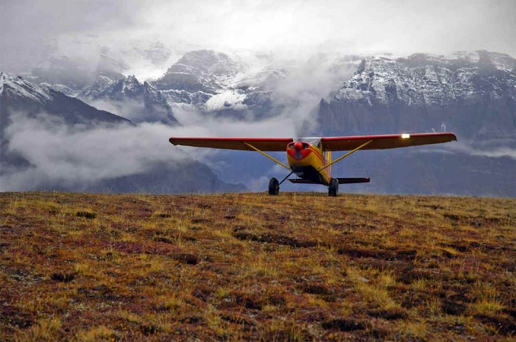 Kleinflugzeug im Wrangell-St. Elias Nationalpark