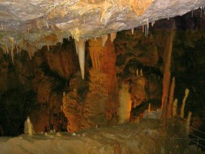 Die Höhle von Dargilan im Nationalpark der Cevennen in Frankreich.
