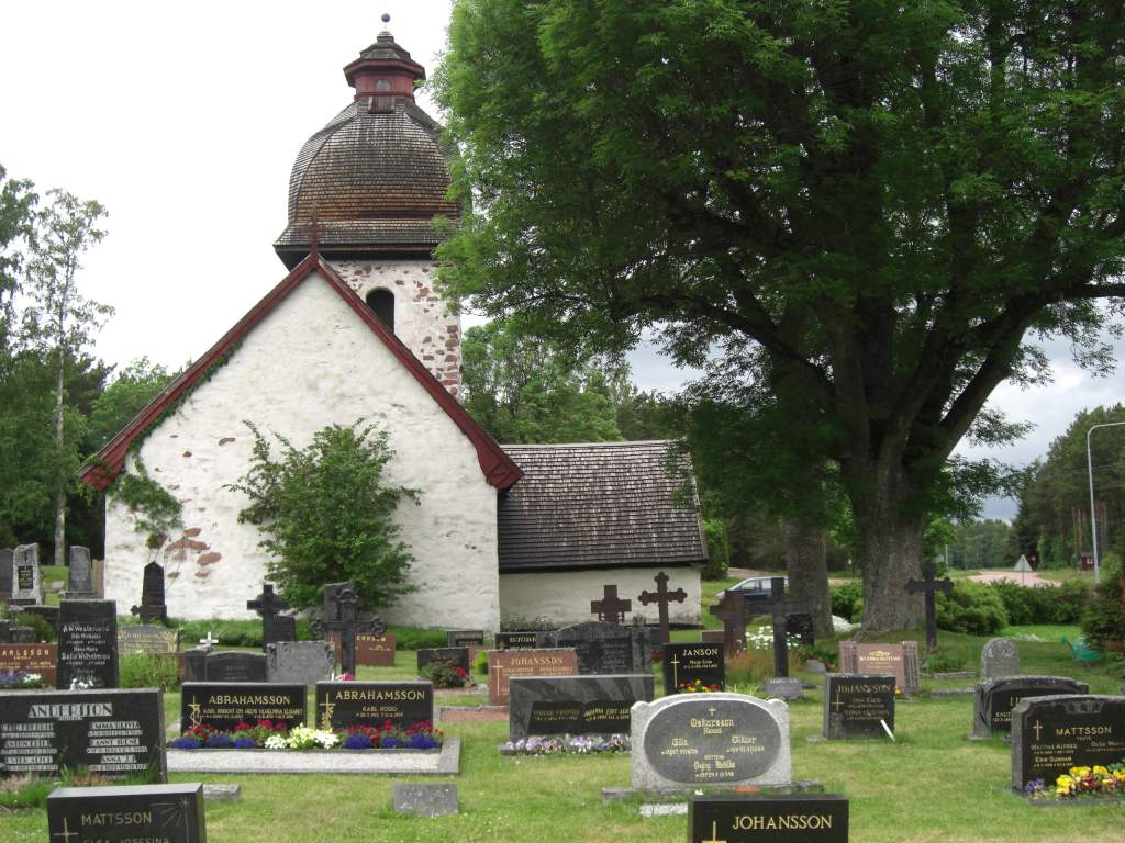 Kirche auf Vardö, auf Åland, dem Schärenparadies in der Ostsee