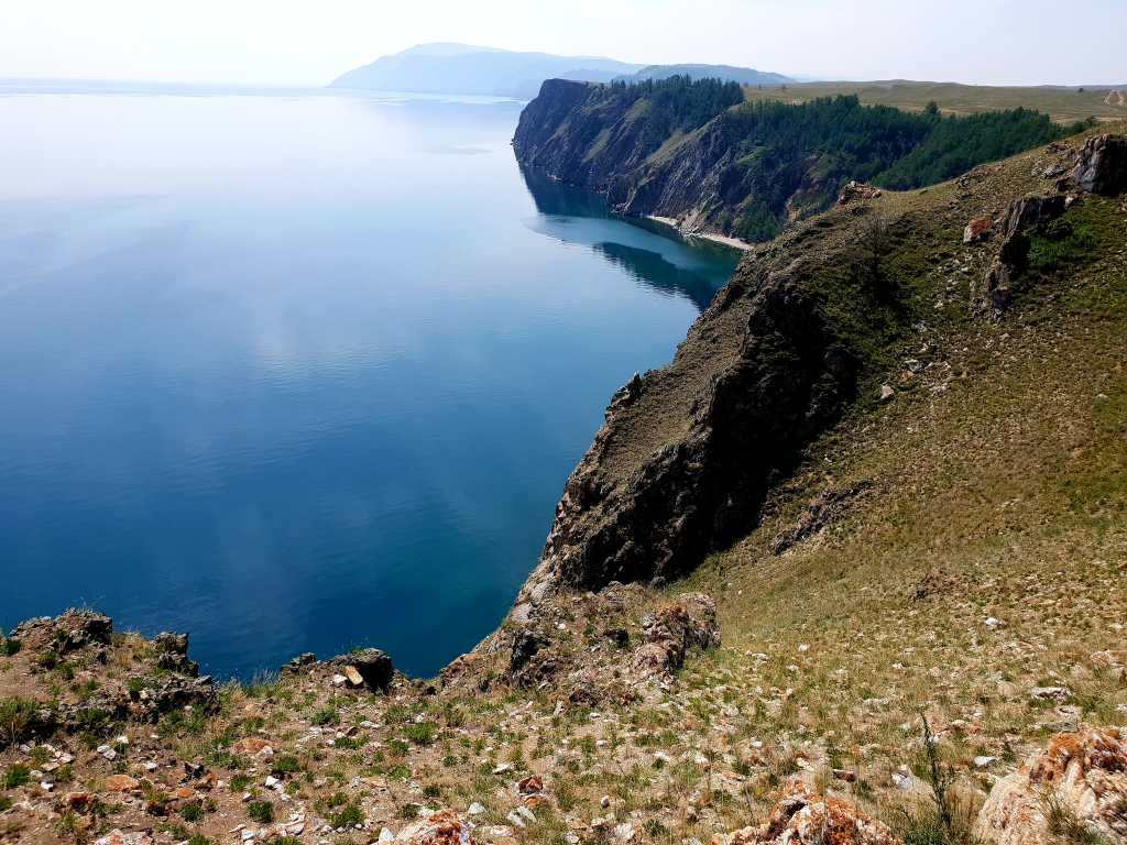 Ufer des Baikalsees in Sibirien, Russland