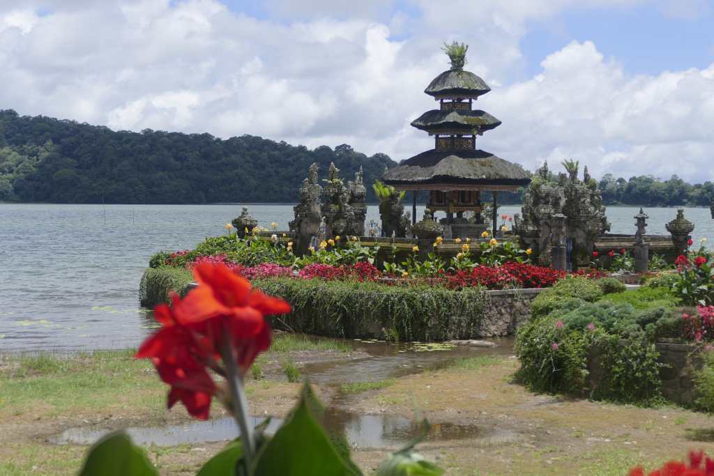 Der Pura Ulun Danu Bratan am gleichnamigen See ist einer der schönsten Tempel Balis.