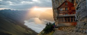 das Gasthaus Aeschen im Alpsteinmassiv im Appenzellerland, Schweiz