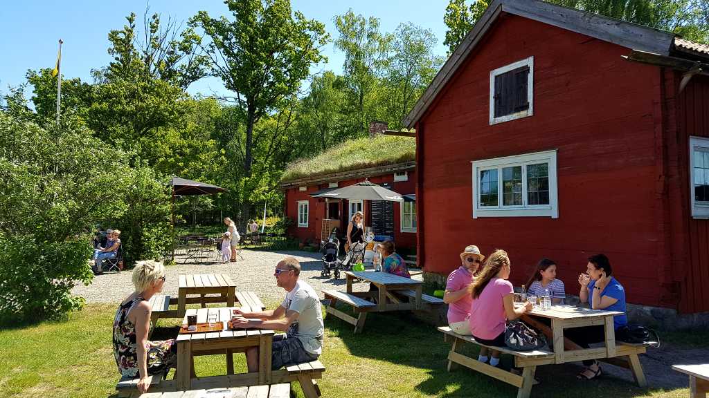 Ein hübsches Café findet sich ebenfalls bei der Schlossruine Kronoberg im schwedischen Smaland.