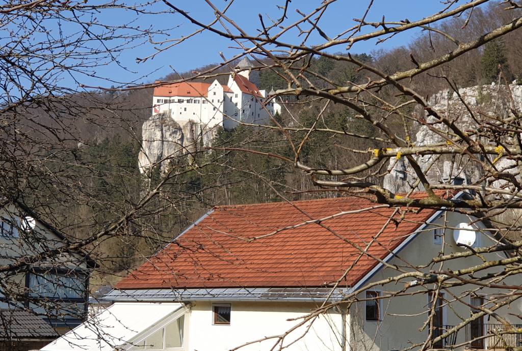 Burg Prunn im Altmühltal am Ludwig-Donau-Main-Kanal