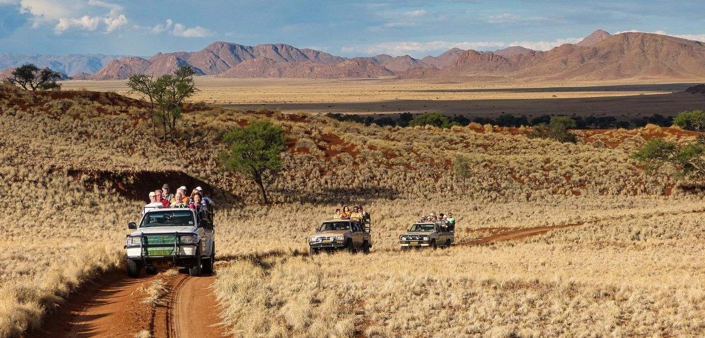 Fahrt Richtung Sossusvlei in der Namib, Namibia