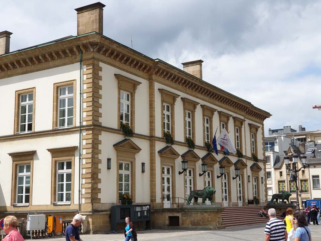 ... das Rathaus von Luxemburg.