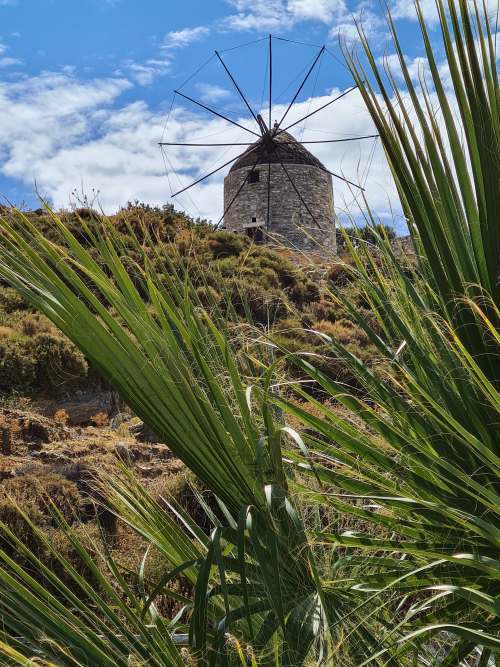 eine alte Windmühle auf der Kykladeninsel Naxos, Griechenland