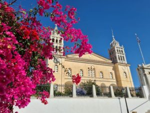 die Kirche von Lefkes auf Paros, Griechenland