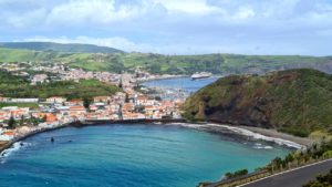 Blick vom Monte da Guia auf Horta, der Hauptstadt der Azoreninsel Faial