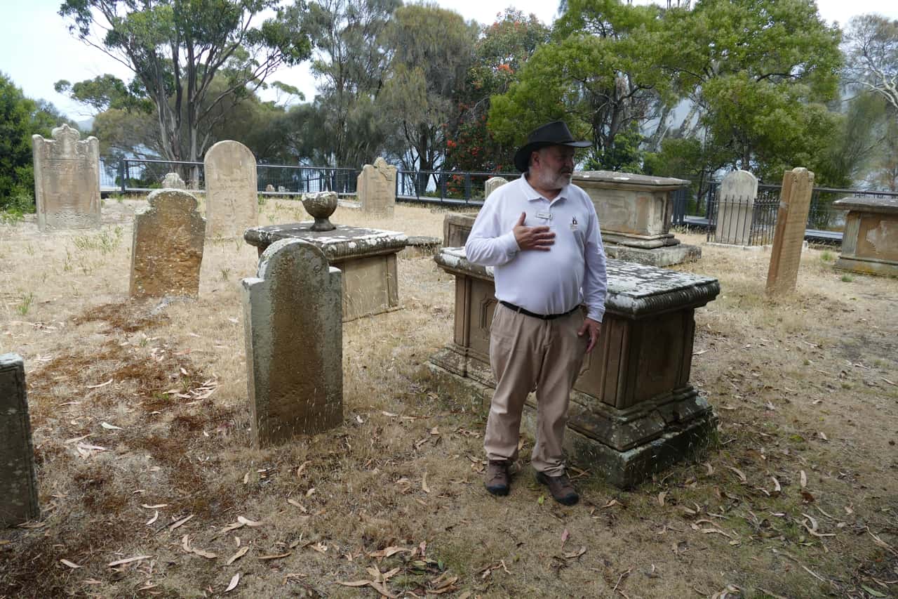 Grabsteine auf Dead Man Island vor Port Arthur, Tasmanien
