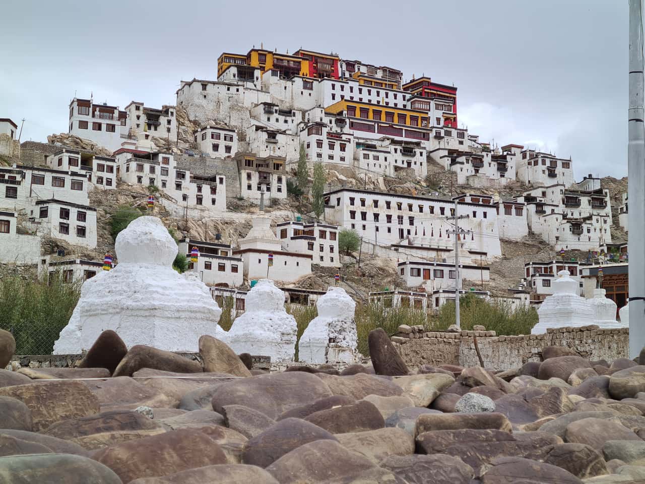 das Thikse-Kloster in Ladakh im Norden Indiens, im Himalaya