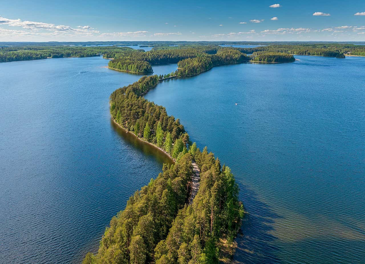 das Naturschutzgebiet Punkaharju im Südosten von Finnland