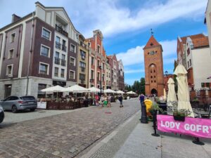 die Stadt Elblag am Oberländer Kanal im Nordwesten von Polen