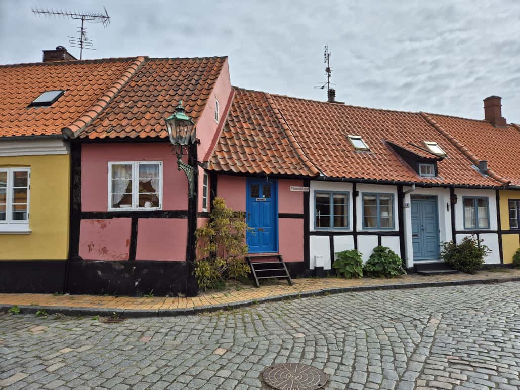 das kleinste Haus in Rönne auf der Insel Bornholm, Dänemark